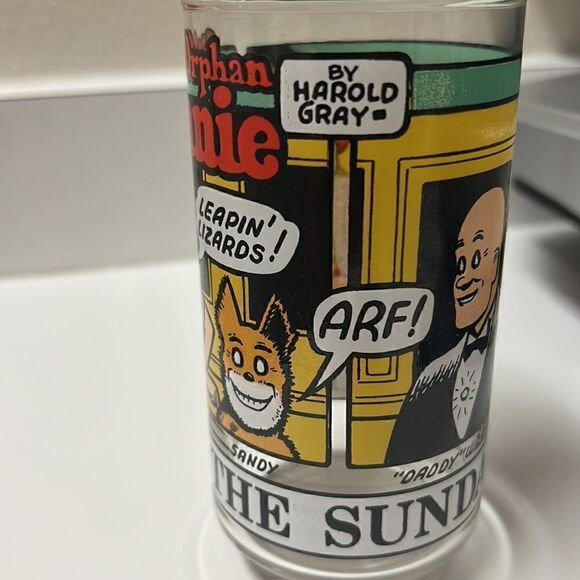 1976 Sunday Funnies 12 oz Collector's Glass, Little Orphan Annie by Harold Gray - Picture 2 of 6